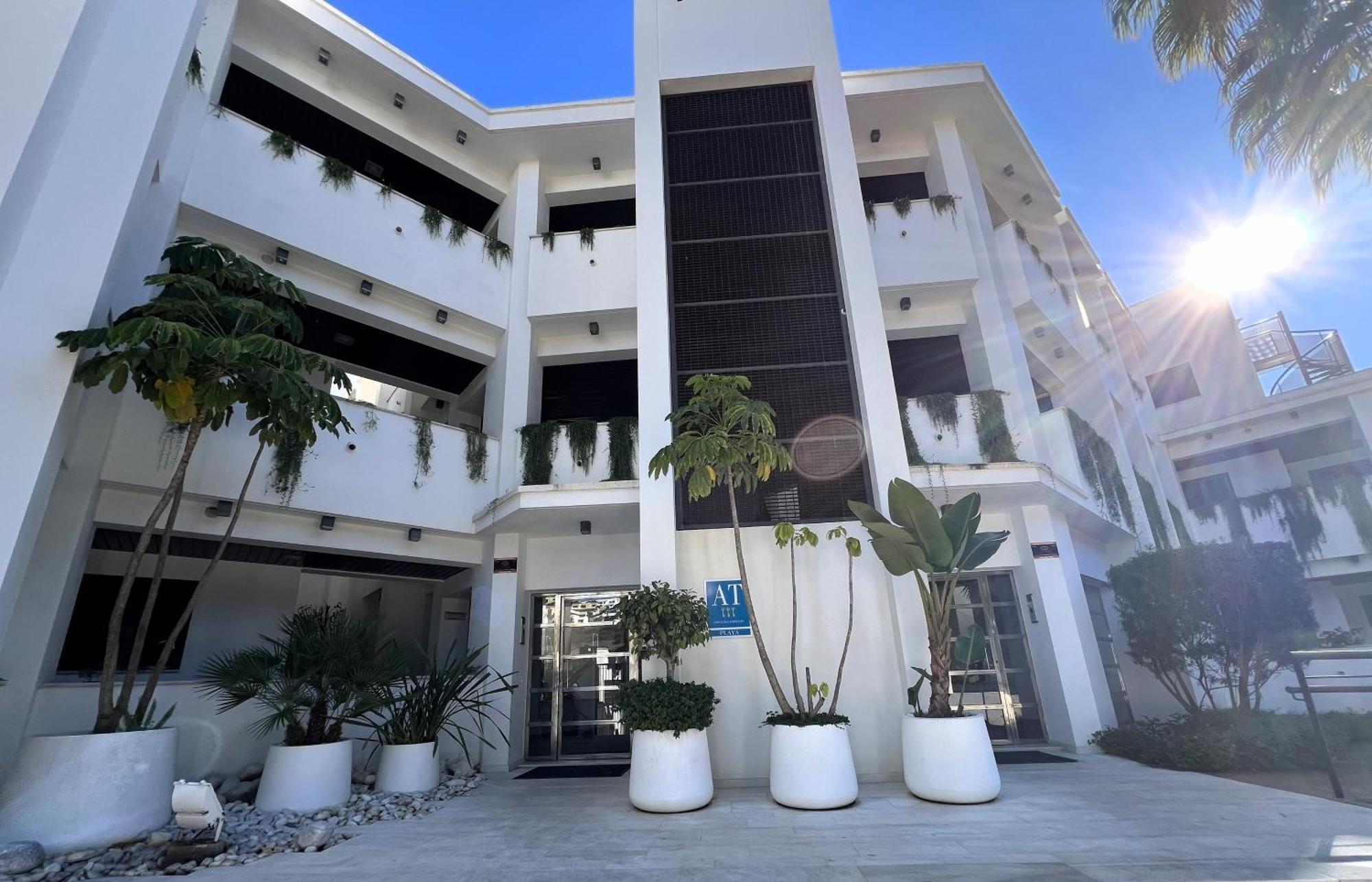 Sunrise Beach Front - Casares Del Mar Экстерьер фото