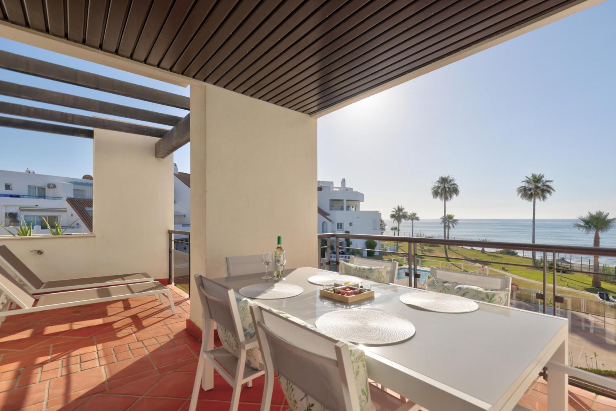 Sunrise Beach Front - Casares Del Mar Экстерьер фото