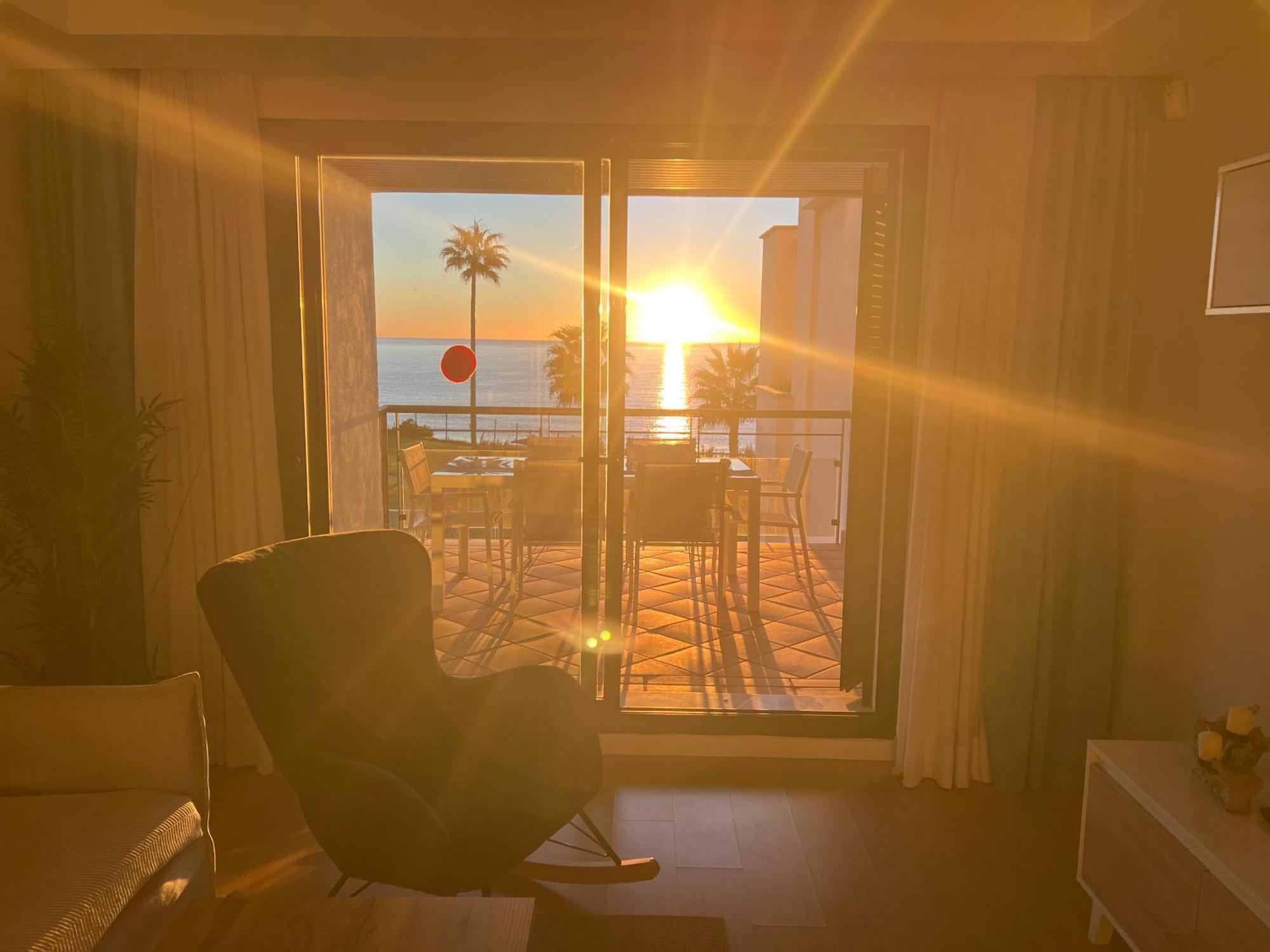 Sunrise Beach Front - Casares Del Mar Экстерьер фото